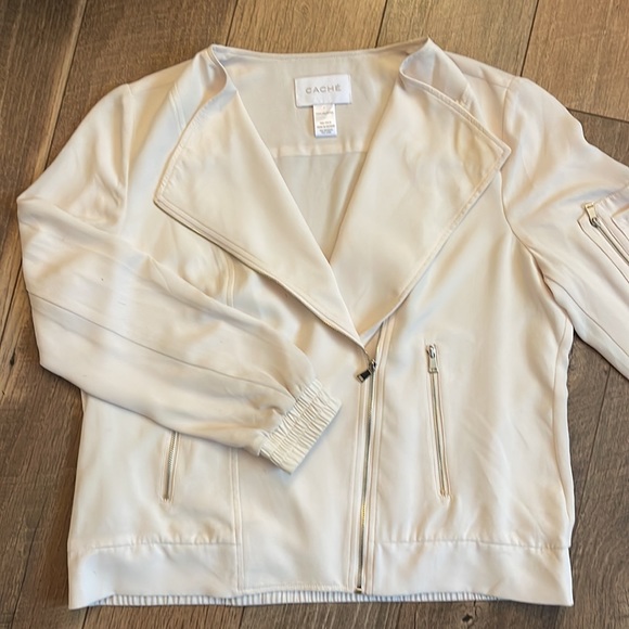 Pink Cache jacket - Picture 2 of 4